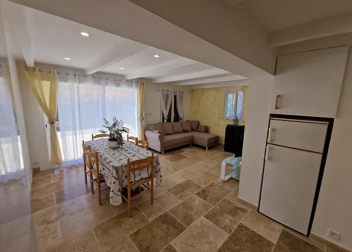 Maison A 200M De La Plage