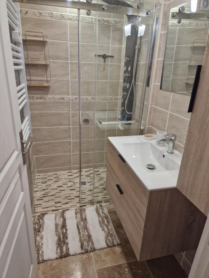 Maison A 200m De La Apartment Saint-Cyr-sur-Mer